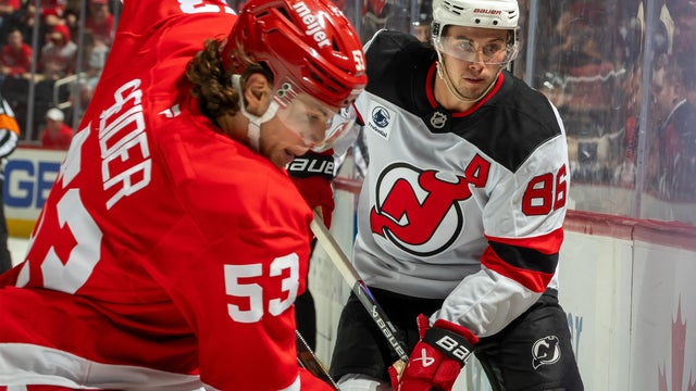 Ottawa Senators v New Jersey Devils 