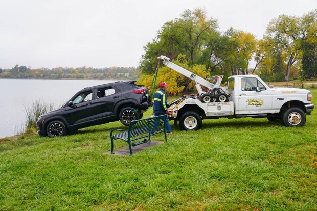 bowles-lake-car-recovery-9-smfr.jpg 
