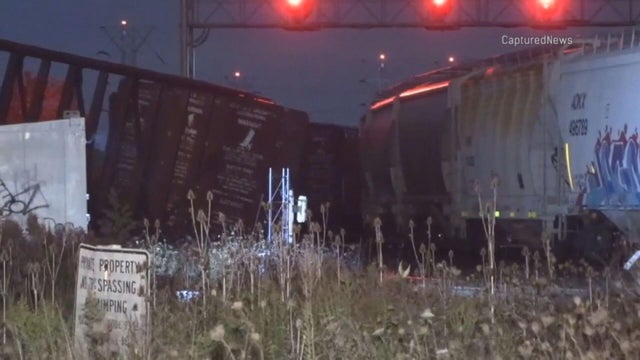 75th-st-derailment-1.jpg 