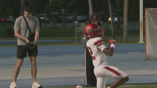 Carol City finishes game against Palmetto High with two touchdowns