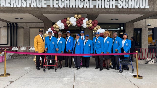 davis-aerospace-technical-high-school.jpg 