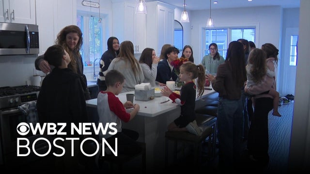 Milford teens befriend boy with autism sitting alone: "I feel really happy he felt included"
