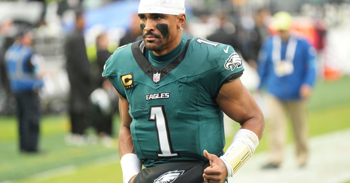 Philadelphia Eagles quarterback Jalen Hurts placed on injured reserve, will miss 4 games