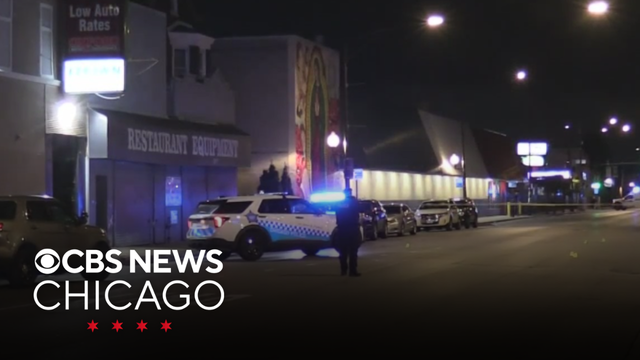 4 injured in drive-by mass shooting in Little Village
