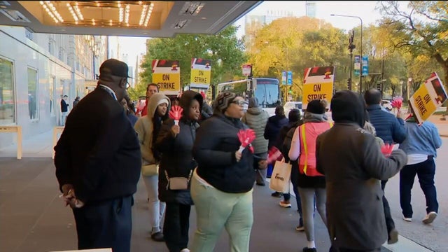 hotel-strike-1.jpg 