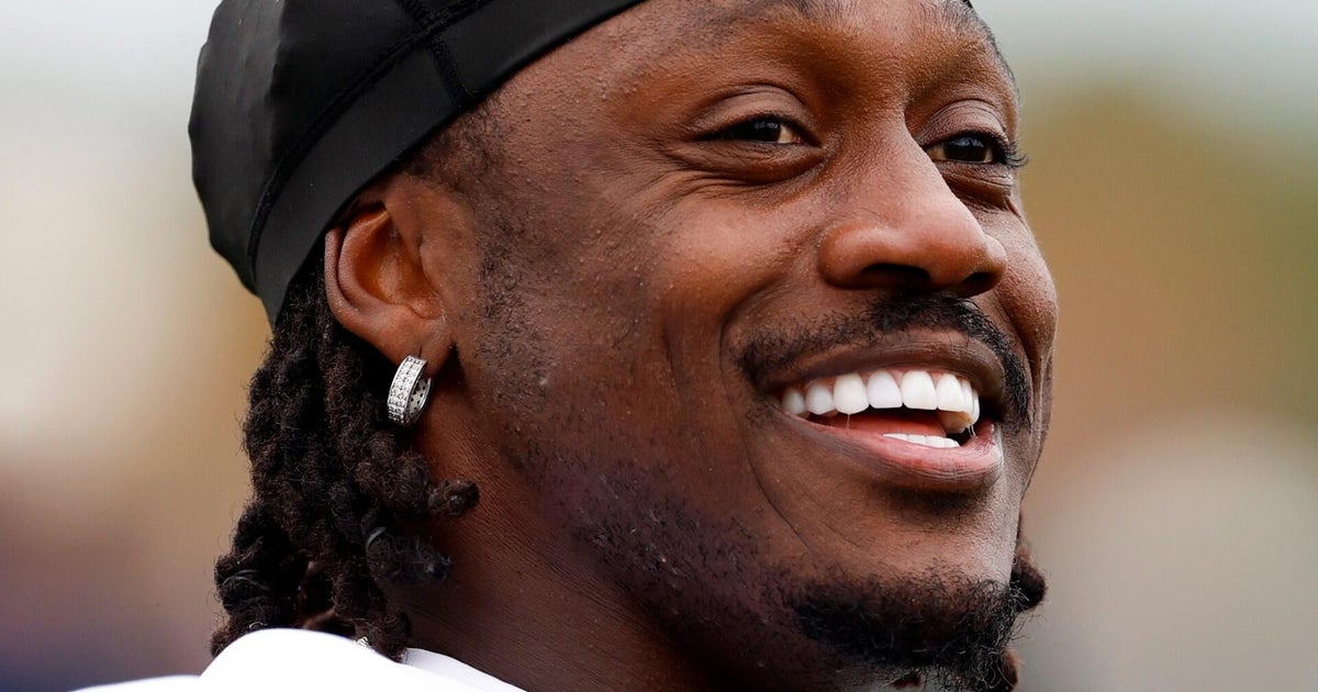 Brown officially activated from injured reserve, set to return as Patriots host Jets