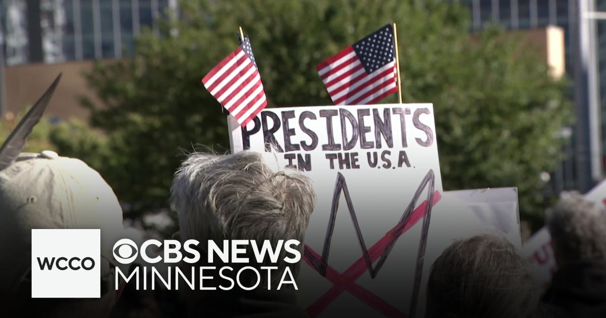 Minneapolis No Kings protest rallies people to vote in midterms