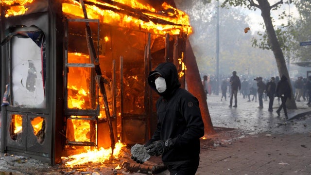 French protests take violent turn