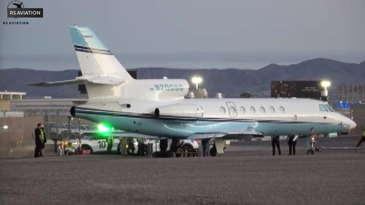 Donnie Wahlberg on plane that skidded off Las Vegas airport runway, hit ...