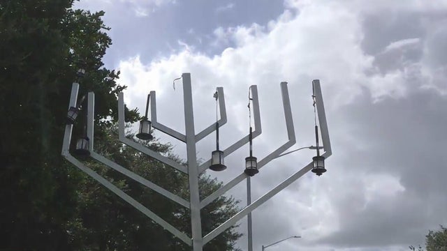 California man accused of using shopping cart with dog inside to vandalize Coral Springs menorah