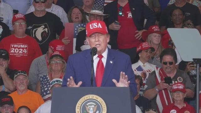 Trump rallies in Dalton as Georgia early voting tops 741,000 ballots