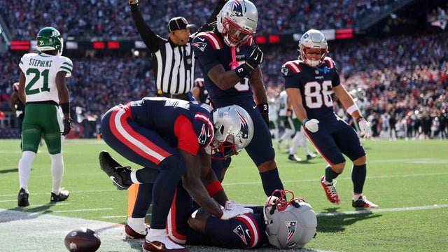 New York Jets v New England Patriots 
