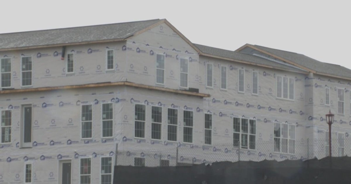 cbsnews.com - Andy  Sheehan - Longtime workers with no criminal record caught up in Butler County's ICE deal, construction companies say