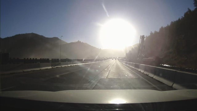mx1-sun-glare-detours-6avo-frame-148.jpg 