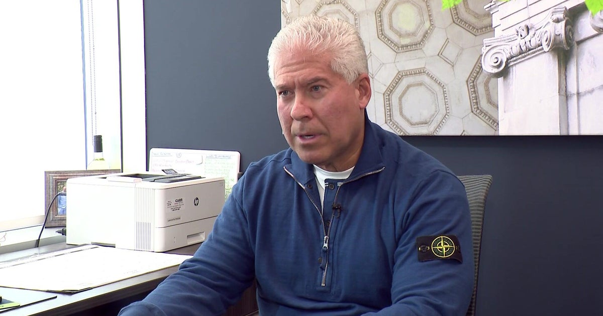 Long Island man says phone scammers knew his exact account number ...