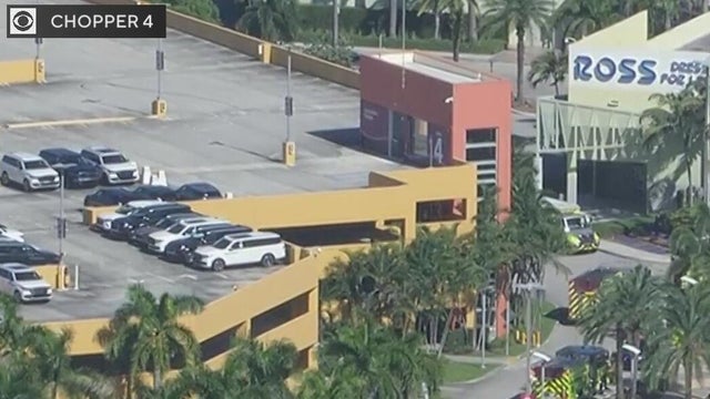 Miami-Dade Fire Rescue investigates reports of gas leak at Dolphin Mall