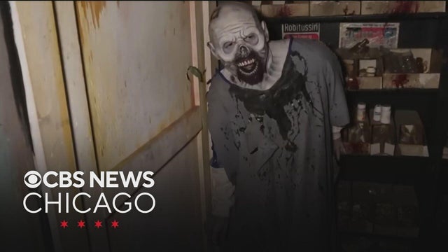 A visit to the 13th Floor Haunted House Chicago in Schiller Park