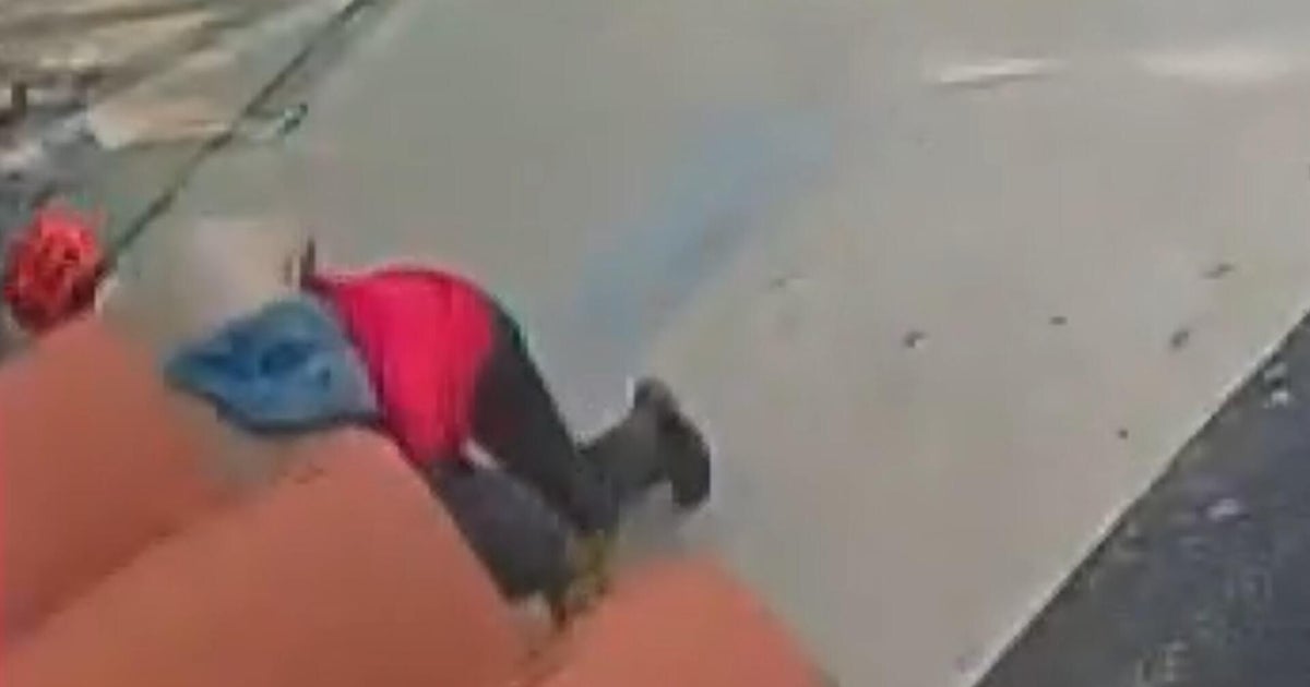 Surveillance video captures kidnapping attempt of 13-year-old girl in Florida