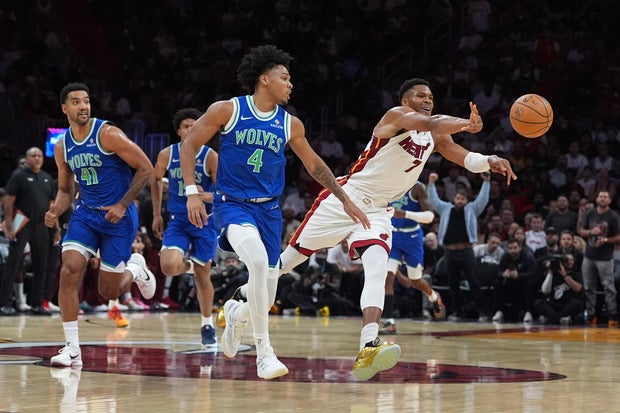 Giannis Antetokounmpo,Terrence Shannon Jr.,Trey Lyles 