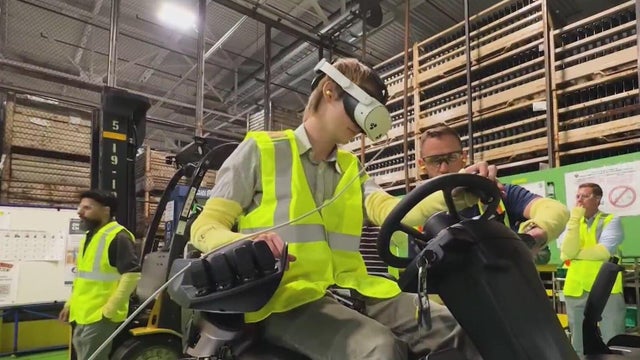 Stellantis unveils VR training for plant employees