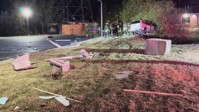 Aurora police and firefighters rescue trapped driver after crash early Thursday morning
