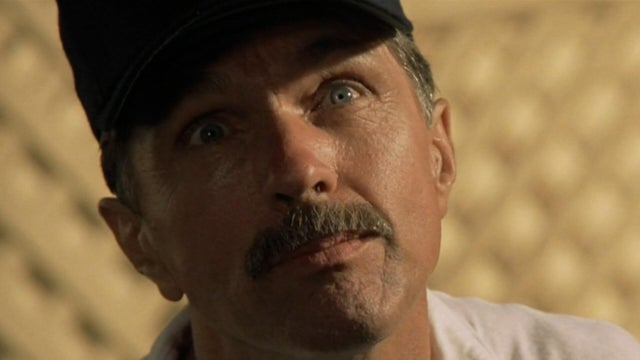 Eye Opener: "Top Gun" actor Tom Skerritt dies