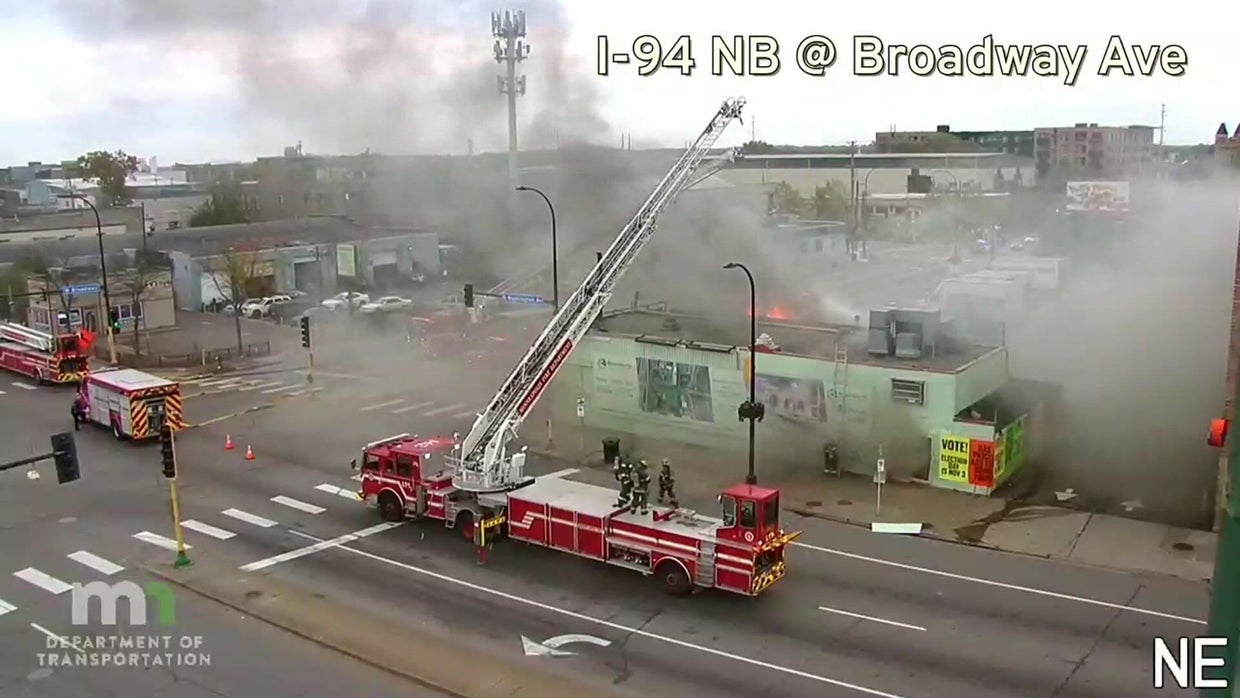Crews respond to fire at building in north Minneapolis - CBS Minnesota