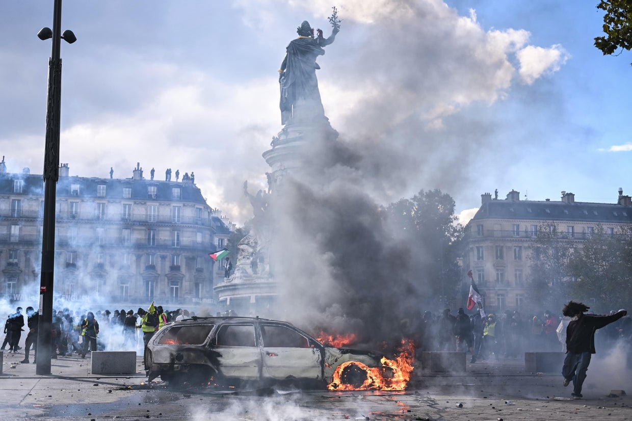 Paris museums close, stores put up barricades as France prepares for ...