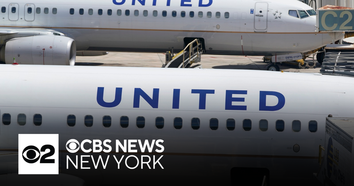 United flight returns to Las Vegas after reported hijacking threat