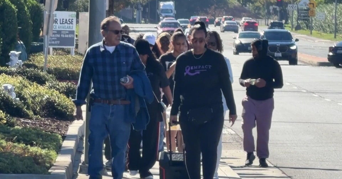 Dozens Walk a Mile to end domestic violence in Sacramento