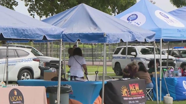 Miami community gathers to honor the life of anti-violence activist Dwight Wells