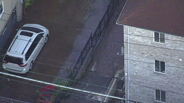 water-main-break-7a-vo-wcbsjfua-hi-res-still.jpg