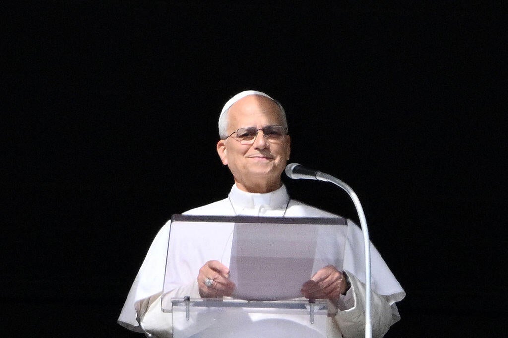 Pope cleared for South America trip after lung cancer surgery