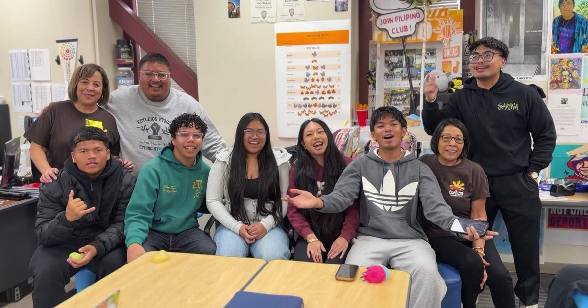 Stockton students learn Filipino-American history through new U.S. history alternative