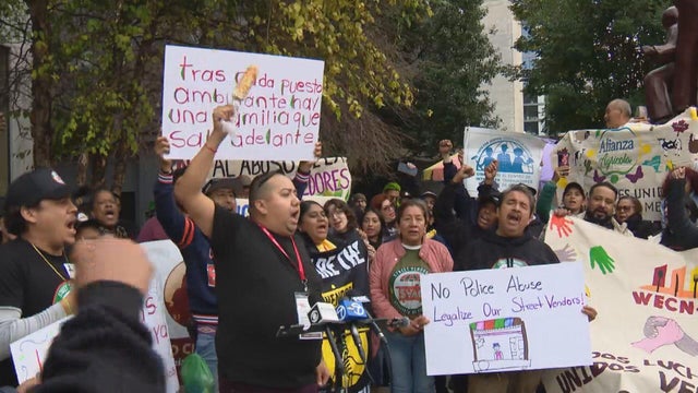 street-vendors-rally.jpg 
