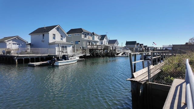 vosot-hamilton-beach-buyouts-pushback-em-hi-res-still.jpg 