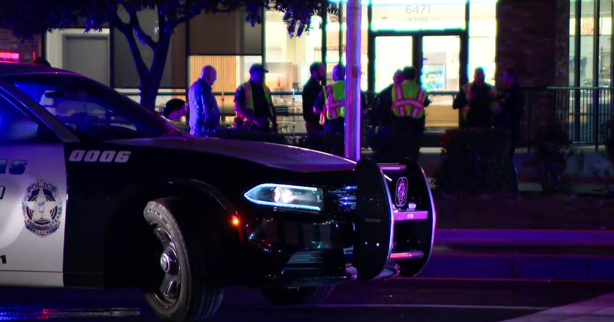 Deadly hit-and-run crash reported in Northeast Dallas, police say