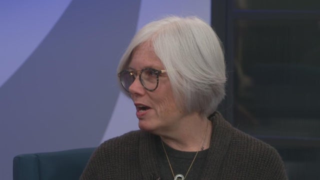 When is a sore throat a sign of strep throat? Dr. Molly explains