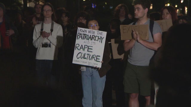 uchicago-sex-assault-rally-1.jpg 