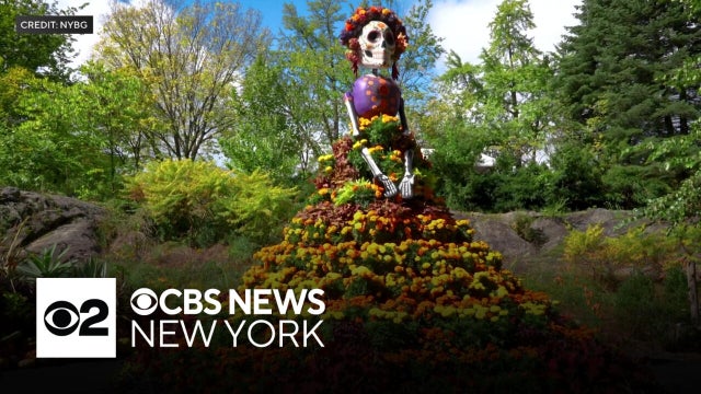 New York Botanical Garden's 1st-ever D&iacute;a de los Muertos celebration closes soon
