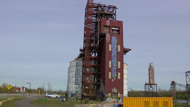5p-pkg-urban-explorer-safety-wccobkxh.jpg 