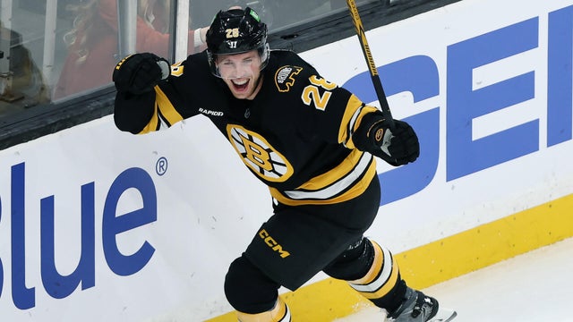 Bruins Blackhawks 